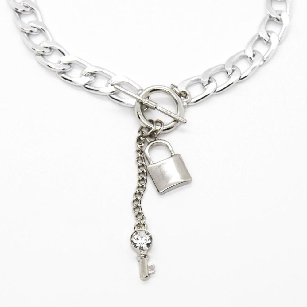 Key and Padlock Toggle Chain - Picture 2 of 5